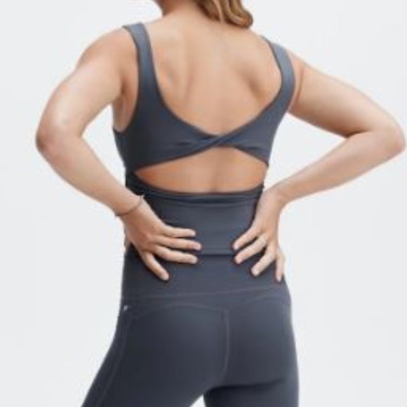 Fabletics Oasis twist built in (shelf) bra pewter grey fitness tank top size 1X - Picture 3 of 8